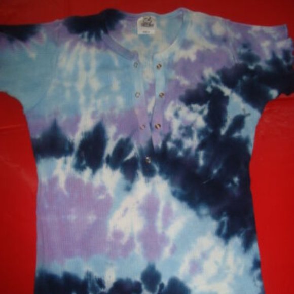 Zinnias tie dye thermal top - Picture 1 of 1